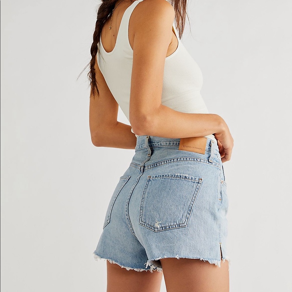 ✨NEW!✨Citizens Of Humanity Marlow Vintage Fit Shorts - Picture 2 of 12